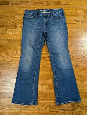 Eddie Bauer Slightly Curvy Bootcut Jeans Women’s 12 Medium Wash Stretch Denim